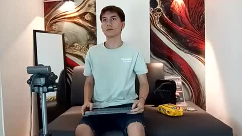 peter_seed1 online show from July 8, 3:44 am