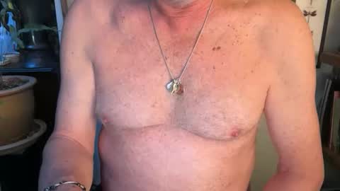 Snapshot of peterbartxxx chatting on May 14, 9:49 am peterbartxxx online show from May 14, 9:49 am