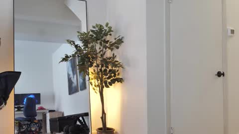 Snapshot of peterparkerrxox chatting on February 1, 6:06 pm Peter Parker online show from February 1, 6:06 pm