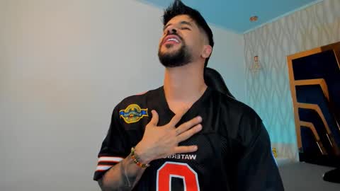 Snapshot of petesevans_1 chatting on November 29, 11:30 pm PETES EVANS new account online show from November 29, 11:30 pm