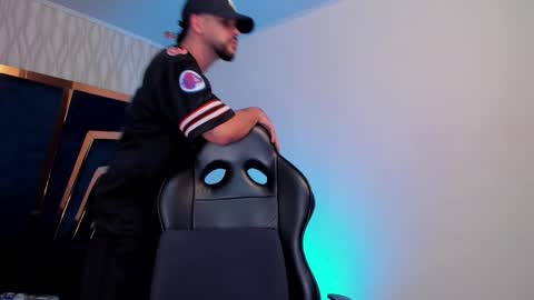 PETES EVANS new account online show from December 22, 11:35 pm