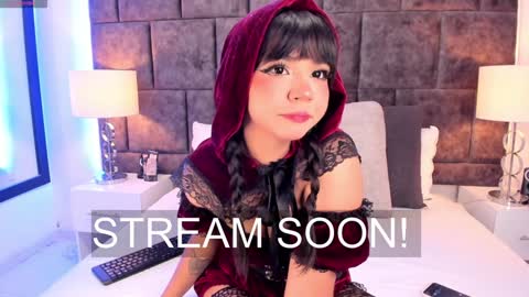 Snapshot of petit_rosseowo chatting on December 24, 5:02 pm Im Rosse but u can call me Rossie or Rosita . online show from December 24, 5:02 pm