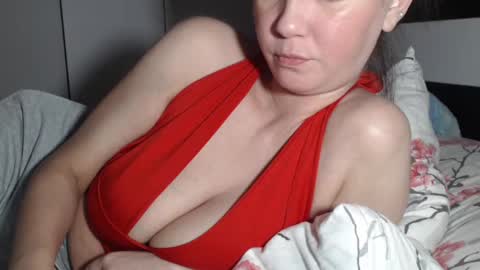 Snapshot of petite_danielle chatting on July 6, 7:05 pm petite_danielle online show from July 6, 7:05 pm