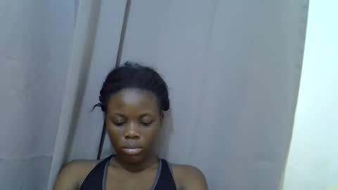 petite_melan online show from September 25, 11:36 am