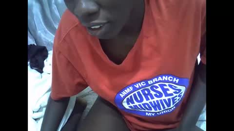 petite_melan online show from January 8, 8:22 pm