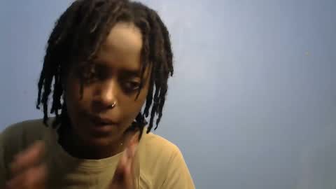 petite_star2 online show from February 3, 4:54 am