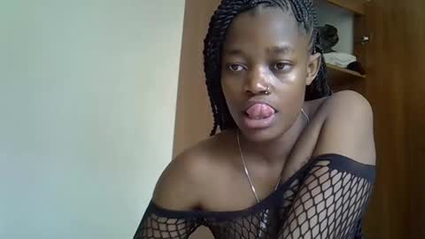 VERONICA MUTAMBI online show from September 14, 9:08 am