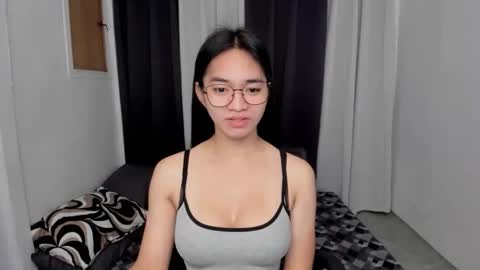 Snapshot of petiteasianmarian chatting on May 11, 7:33 pm bigcock Marian online show from May 11, 7:33 pm