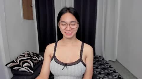 Snapshot of petiteasianmarian chatting on May 13, 11:44 pm bigcock Marian online show from May 13, 11:44 pm