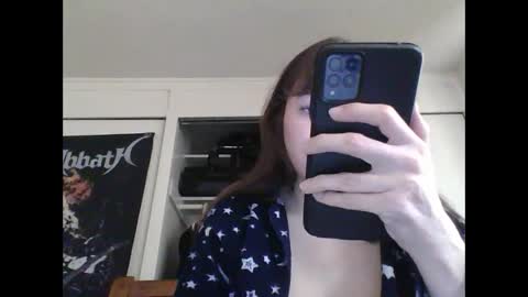 Petitedoll30 online show from December 3, 9:23 pm