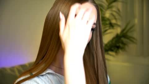 Snapshot of petitegonwiild chatting on February 26, 10:31 pm Petitegonwiild online show from February 26, 10:31 pm