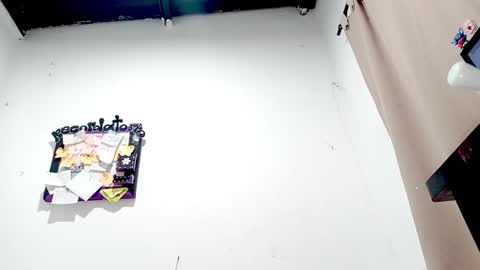 danna online show from October 19, 6:25 am