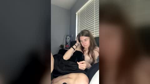 I am very new and dont know what im doing lol online show from July 1, 9:58 pm