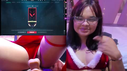 Snapshot of petitesally_ chatting on December 4, 11:57 pm Sally online show from December 4, 11:57 pm