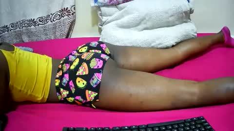 petitetasha online show from October 16, 11:33 am