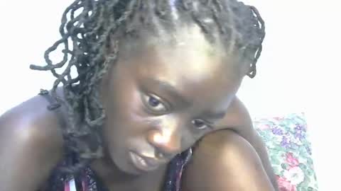 petitte_gyaal online show from October 19, 4:13 am