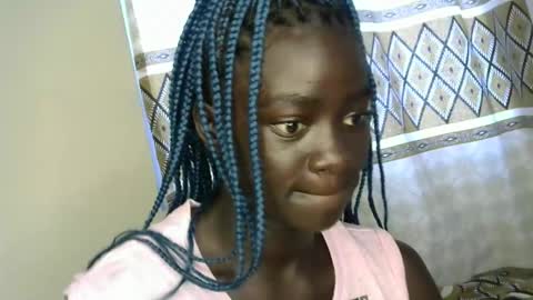 petitte_gyaal online show from November 30, 7:45 am