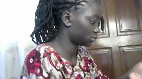 petitte_gyaal online show from January 7, 6:38 am