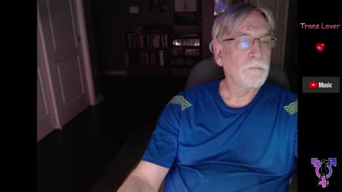 Snapshot of pghk2000 chatting on February 7, 6:03 am George online show from February 7, 6:03 am