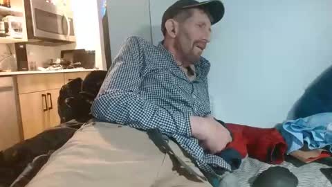 pgrower online show from February 2, 10:08 pm