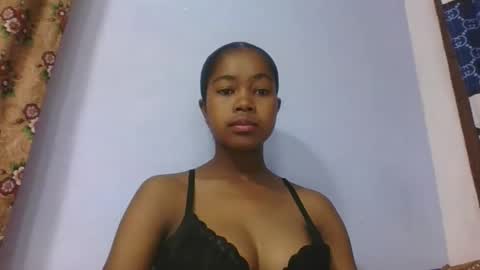 Snapshot of phania185885 chatting on March 8, 5:22 am phania185885 online show from March 8, 5:22 am