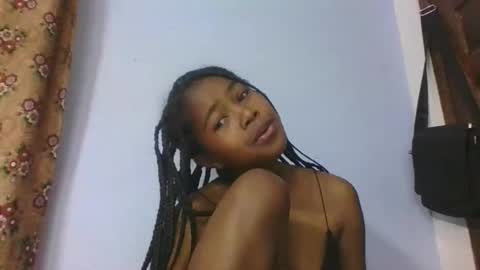 Snapshot of phania185885 chatting on April 9, 6:19 am phania185885 online show from April 9, 6:19 am