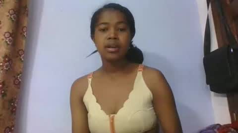 Snapshot of phania185885 chatting on April 11, 7:45 am phania185885 online show from April 11, 7:45 am