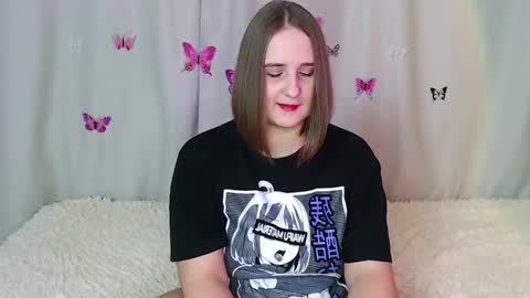 Snapshot of phantommira chatting on December 16, 7:10 pm phantommira online show from December 16, 7:10 pm