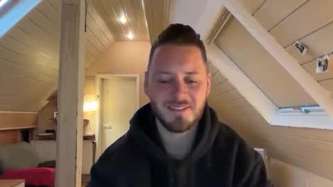 Ben 1995 online show from February 2, 11:09 am