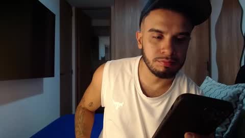 philipdj1 online show from February 5, 11:53 pm