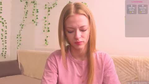 Snapshot of philippagales chatting on September 26, 7:12 am Margot call me Margot Robbie online show from September 26, 7:12 am