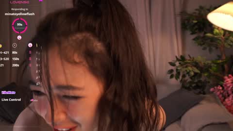 Snapshot of philomenafrost chatting on December 8, 1:14 pm Hitomi oo online show from December 8, 1:14 pm