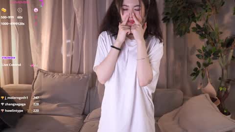 Snapshot of philomenafrost chatting on December 14, 4:31 pm Hitomi oo online show from December 14, 4:31 pm