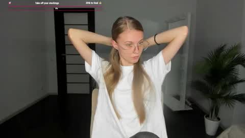 Phoebe online show from September 30, 5:23 am