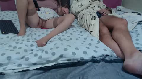 Snapshot of phoenix_aurora_ chatting on November 18, 11:48 pm Phoenix and Aurora online show from November 18, 11:48 pm