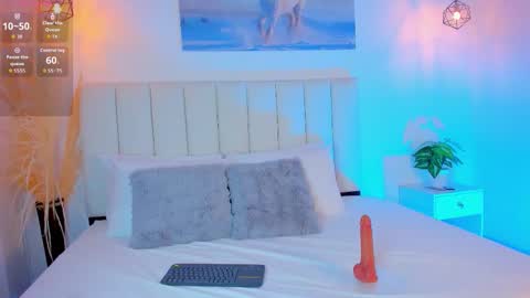 phoenix_lane online show from September 24, 11:46 am