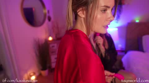 PHOENIX TAYLOR online show from November 15, 4:10 am