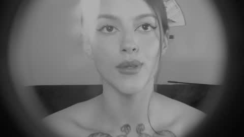 phoenixx_x online show from April 30, 3:02 am