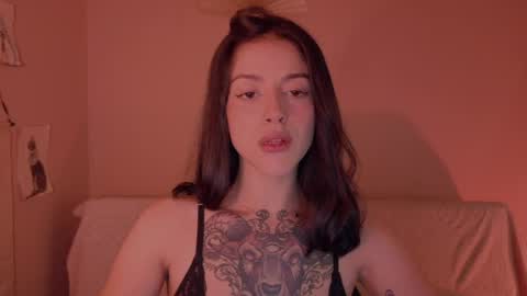phoenixx_x online show from May 16, 4:53 am