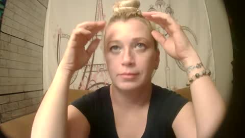 Snapshot of phulaen chatting on December 13, 2:43 am Phulaen online show from December 13, 2:43 am