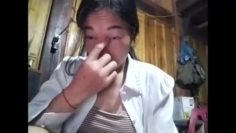 Snapshot of phuong_vietnam chatting on May 18, 1:02 am phuong_vietnam online show from May 18, 1:02 am