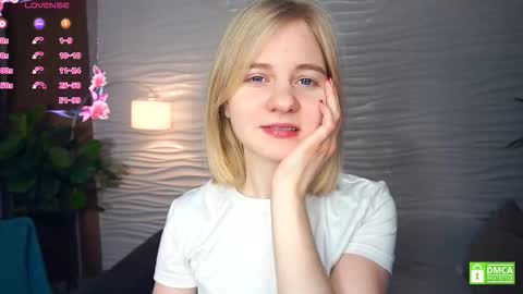 Snapshot of phyllisearney chatting on January 13, 5:02 am Hann G. Jones online show from January 13, 5:02 am