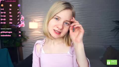 Snapshot of phyllisearney chatting on January 15, 4:06 am Hann G. Jones online show from January 15, 4:06 am