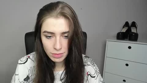 Snapshot of pia_desire chatting on October 19, 6:36 am P I A online show from October 19, 6:36 am