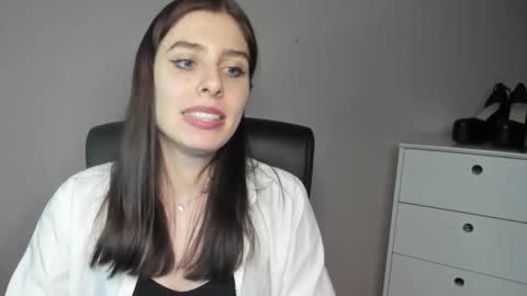 Snapshot of pia_desire chatting on December 3, 10:19 pm P I A online show from December 3, 10:19 pm