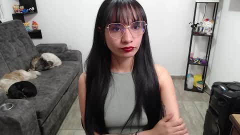 Snapshot of pia_horny chatting on September 12, 8:42 pm Pia online show from September 12, 8:42 pm