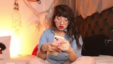  PIA FISHER  online show from January 16, 2:04 am