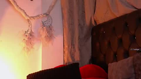  PIA FISHER  online show from February 9, 1:09 am