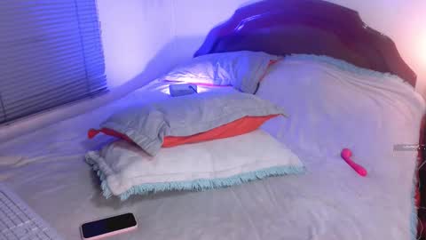  PIA FISHER  online show from February 20, 6:26 am