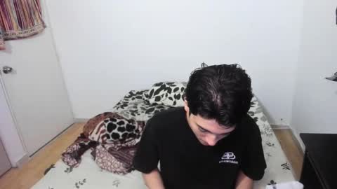 picaszomilos350 online show from February 28, 9:54 am